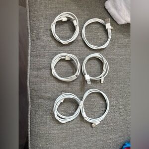 USB-A to Apple Lightening